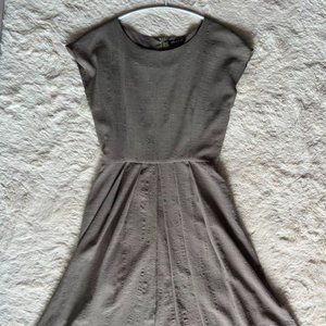 Feminine body shape covering dress